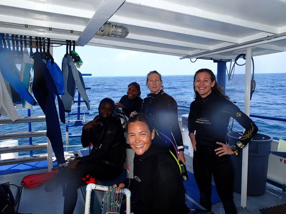 Bahamian Researchers and Consultants Explore Coral Reefs on Andros ...